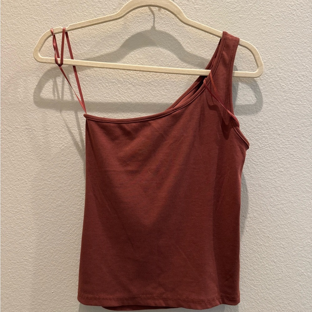 One-Shoulder Cut out Rust Tank - Picture 2 of 4